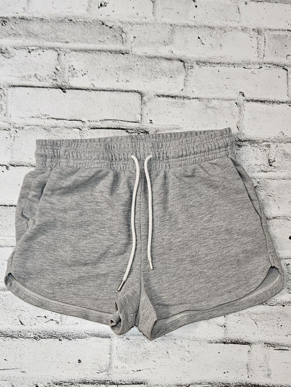 H&M Gray Sweat Shorts Size Medium Drawstring Lounge Athletic Shorts